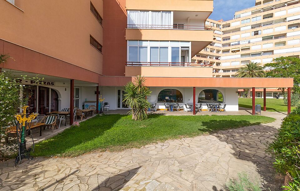 Nice apartment with sea views and community pool.