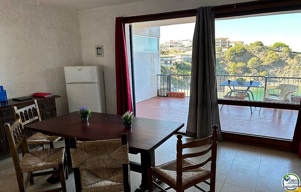 Apartamento en El Cau del Llop con magníficas vistas al mar