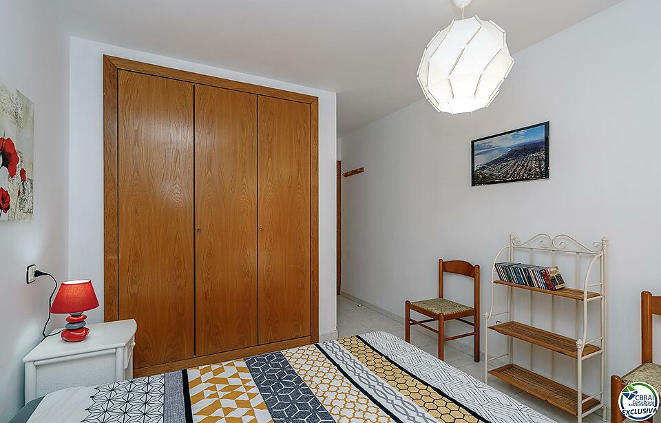 Apartament molt bonic de 2 habitacions al cor d'Empuriabrava