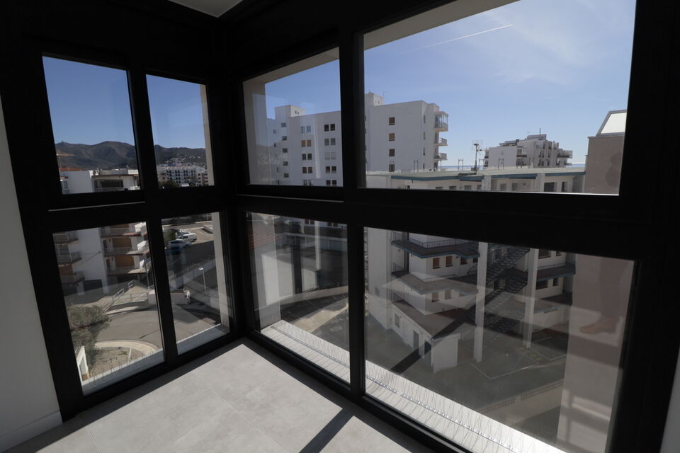 Obra nueva-Venta de apartamentos a estrenar en Santa Margarita, Roses