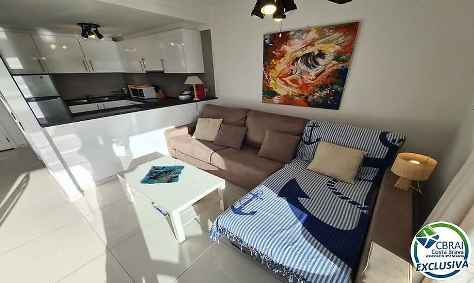 2-bedrooms flat, sea view and double garage