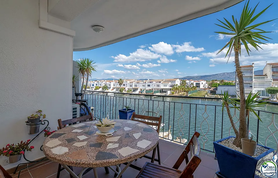 Preciós apartament amb meravelloses vistes al Port Empordà