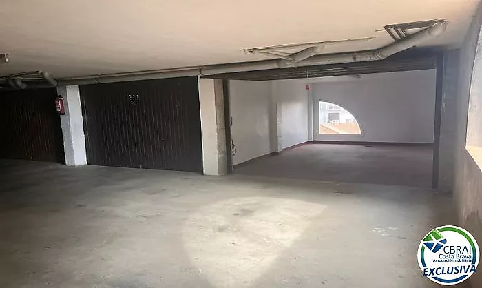 MUGA PARK  Garatge tancat en venda a Empuriabrava