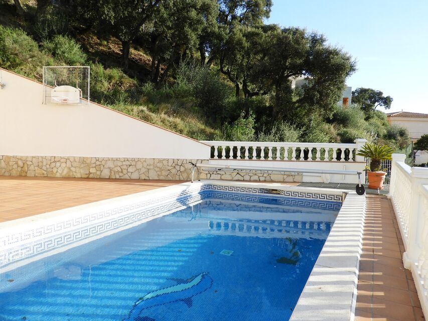 Villa with sea view and pool in the quiet area of Mas Fumats, Roses