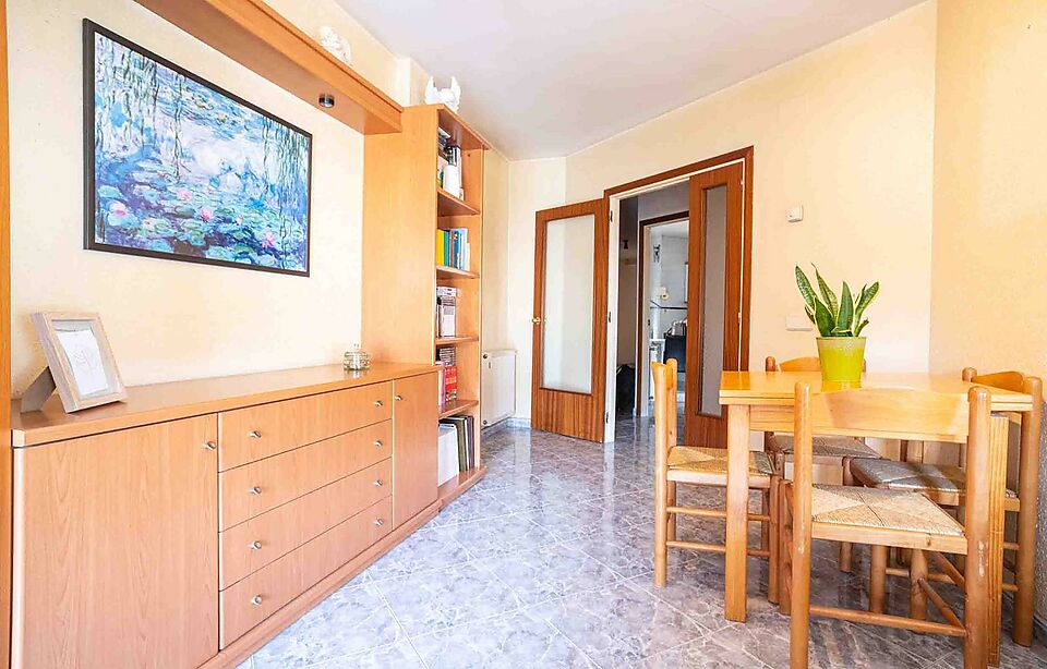 LARGE AND SUNNY APARTMENT TO LIVE ALL YEAR ROUND