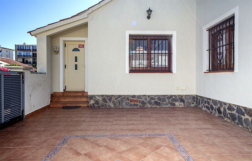 Maison de 2 chambres avec terrasse à Santa Margarita