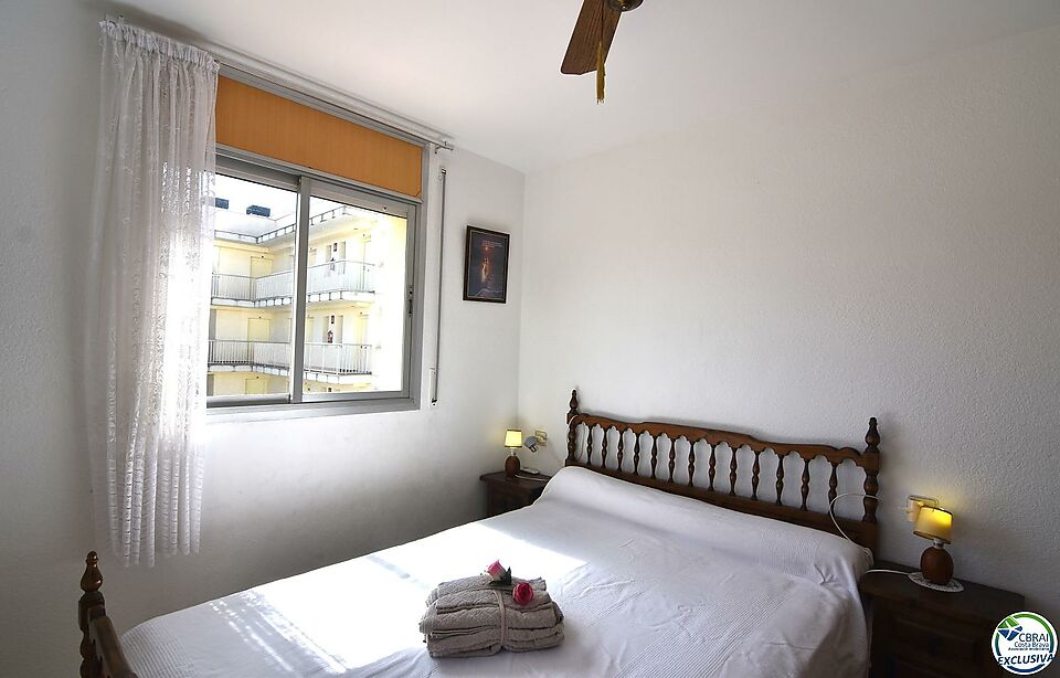 Piso - Apartamento en venta en Roses, con 40 m2, 1 habitaciones, 1 baño con ducha, Ascensor, Amueblado y 2 terrazas.