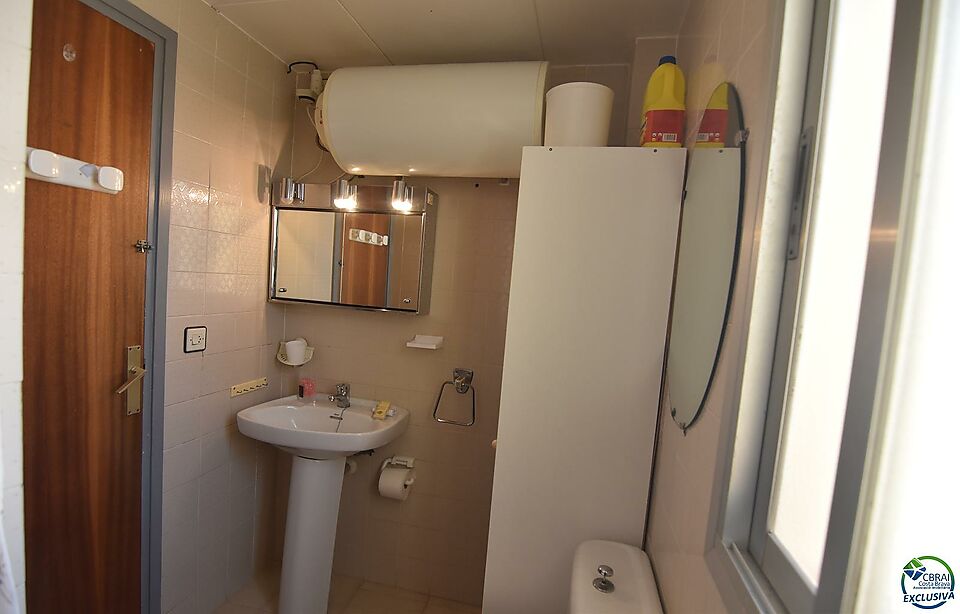 Wohnung - Wohnung zu verkaufen in Roses, mit 40 m2, 1 Schlafzimmer, 1 Badezimmer mit Dusche, Aufzug, Möbliert und 2 Terrassen.