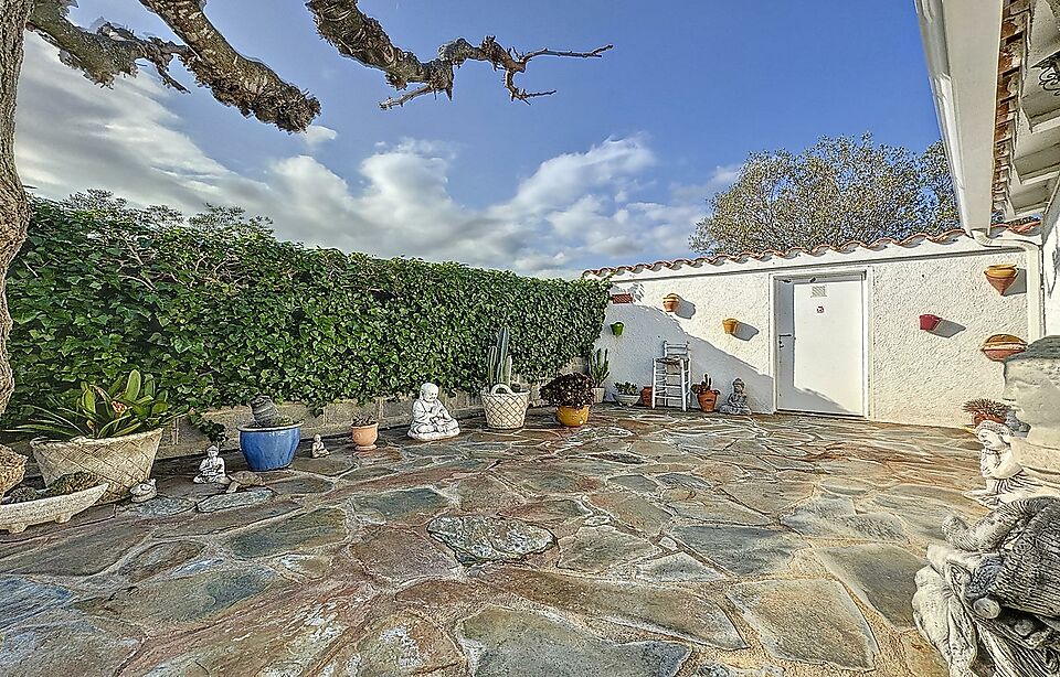 Magnifique maison individuelle avec 2 chambres et 2 salles de bains, à Mas Bosca - Roses