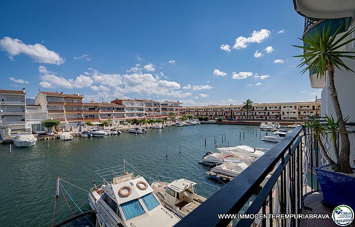 Preciós apartament amb meravelloses vistes al Port Empordà