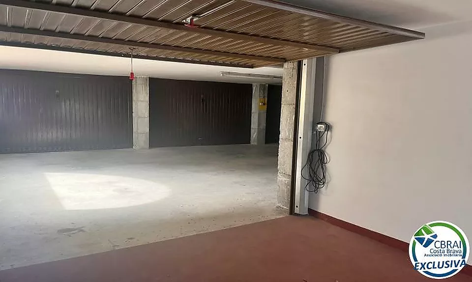 MUGA PARK Garage fermé à vendre à Empuriabrava