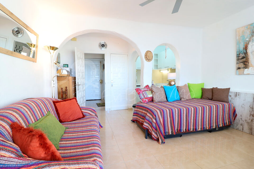 Studio for sale with sea views, 50 meters from the beach
