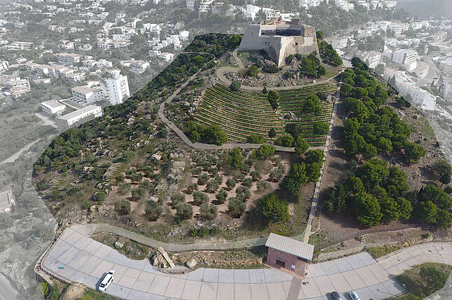 Roses tindrà un nou parc de 6.000 m2 al Castell de la Trinitat amb cultius tradicionals, pedra seca, miradors i zona de pícnic